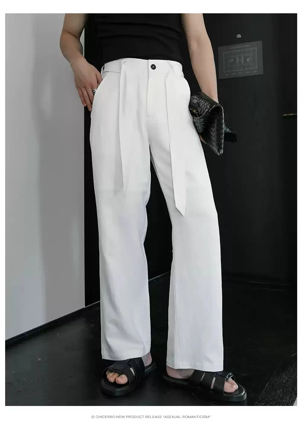 Chuan Relaxed Fit Belt Strap Trousers
