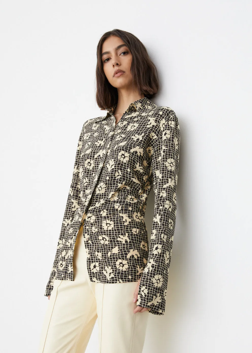 Oava Blouse