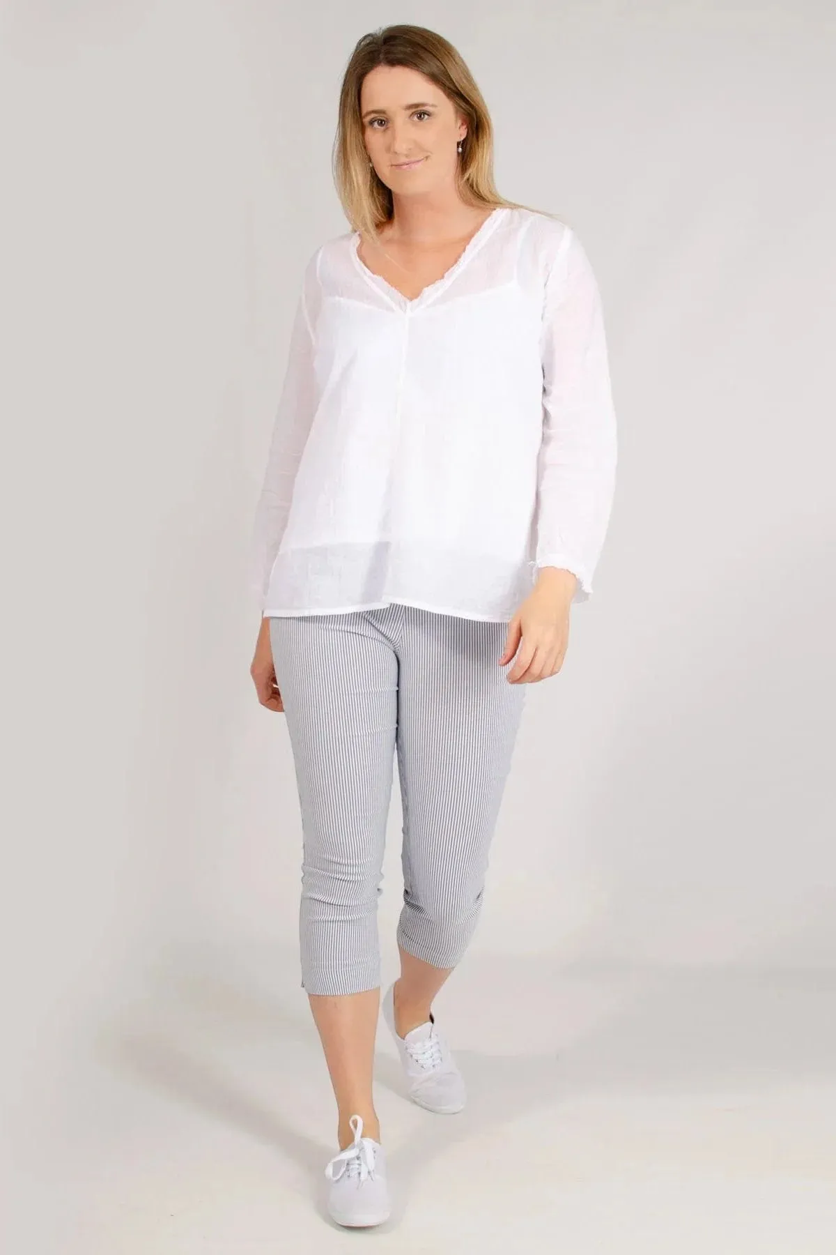Pull On Stretch Crop Trousers