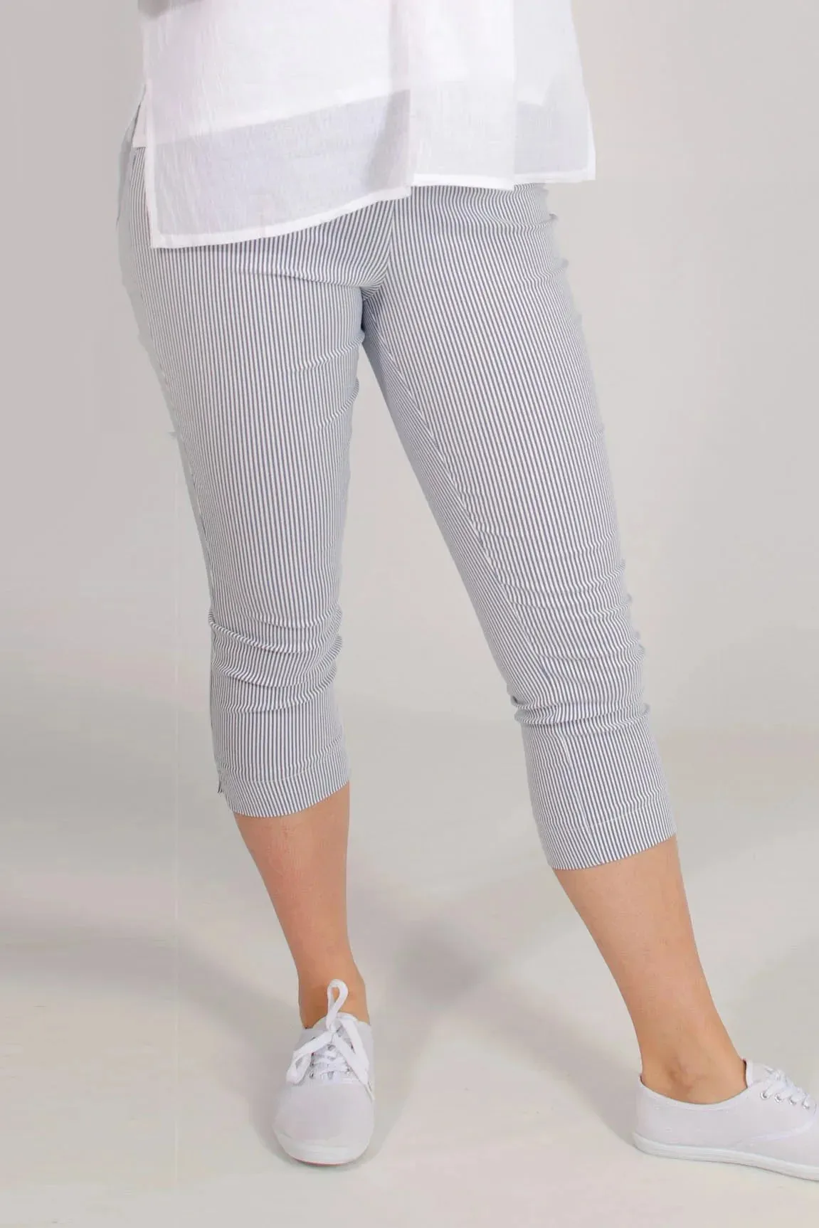 Pull On Stretch Crop Trousers